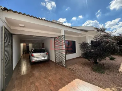Casa com 4 Quartos à venda, 170m² no Jardim Botânico, Maringá
