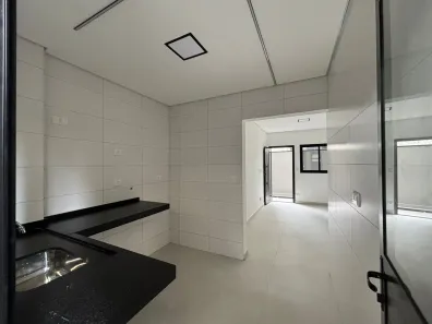 Casa de Condomínio com 2 Quartos à venda, 40m² no Guilhermina, Praia Grande