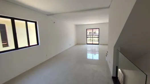 Casa com 3 Quartos à venda, 245m² no Embaré, Santos