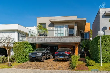 Casa de Condomínio com 3 Quartos à venda, 361m² no Campo Comprido, Curitiba