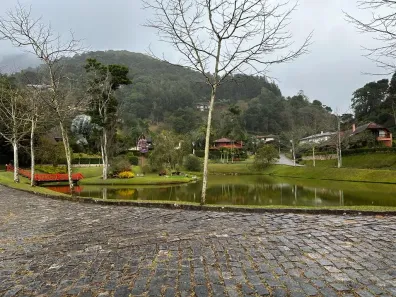 Casa de Condomínio com 4 Quartos à venda, 400m² no Araras, Petrópolis