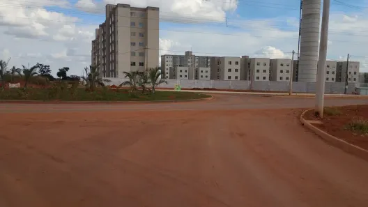 Lote/Terreno à venda, 300m² no Santa Maria, Brasília