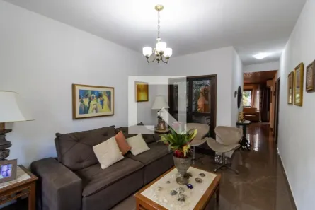 Casa com 3 Quartos à venda, 220m² no Jardim Botânico, Porto Alegre