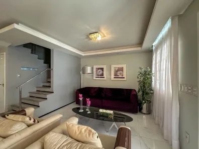 Casa com 6 Quartos à venda, 378m² no Sapiranga-Coité, Fortaleza