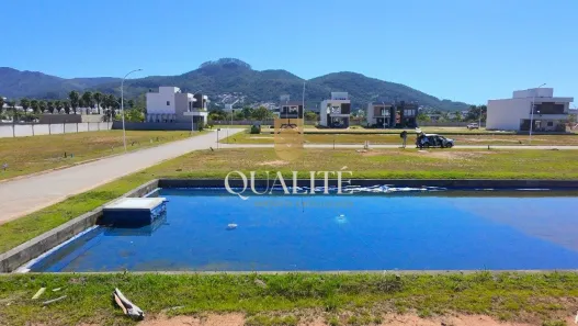 Lote/Terreno à venda, 303m² no Beira Rio, Biguaçu