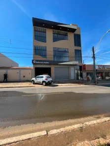 Prédio Comercial para alugar, 660m² no Vila Vicentina, Brasília
