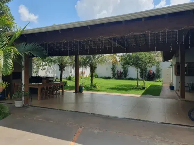 Casa com 3 Quartos à venda, 240m² no Recanto dos Nobres I, Agudos
