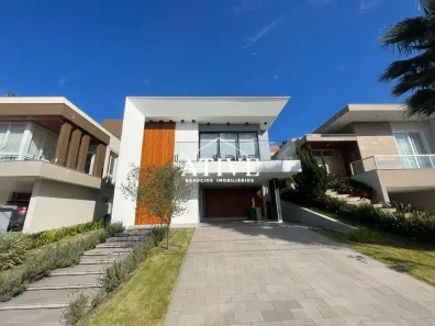 Casa de Condomínio com 3 Quartos para alugar, 180m² no São Vicente, Gravataí
