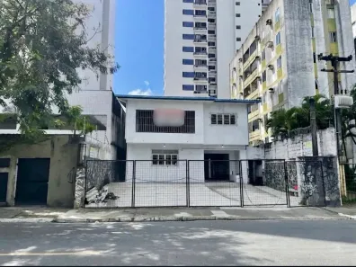 Sobrado com 5 Quartos à venda, 635m² no Casa Amarela, Recife