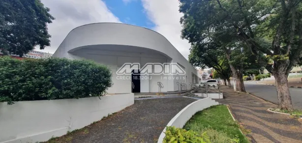 Prédio Comercial com 10 Quartos para alugar, 984m² no Vila Embaré, Valinhos