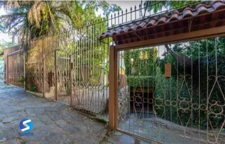 Casa com 4 Quartos à venda, 219m² no Vila Assunção, Porto Alegre