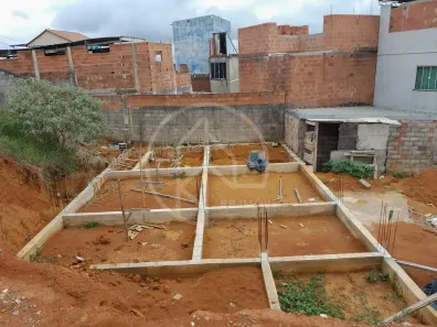Lote/Terreno à venda, 142m² no Caiçaras, Juiz de Fora