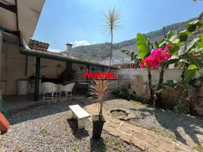 Casa com 5 Quartos à venda, 400m² no Enseada, Ubatuba