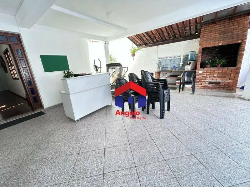 Casa com 4 quartos — Santa Amélia, Belo Horizonte