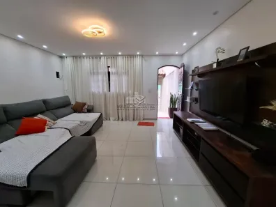 Sobrado com 3 Quartos à venda, 215m² no Cidade São Jorge, Santo André