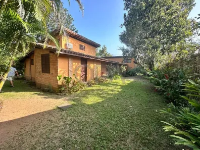 Casa com 3 Quartos à venda, 177m² no Perequê, Ilhabela