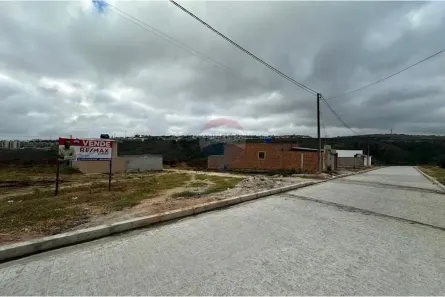 Lote/Terreno à venda, 220m² no Novo Heliópolis, Garanhuns