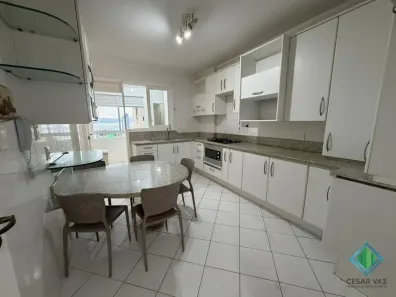 Apartamento com 3 Quartos à venda, 135m² no Canto, Florianópolis
