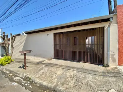 Casa com 3 Quartos à venda, 200m² no Jardim Adolpho Bim, Marília