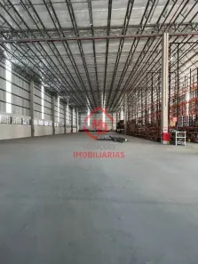 Galpão/Depósito/Armazém para alugar, 2000m² no Civit II, Serra