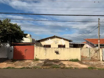 Casa com 3 Quartos à venda, 165m² no Califórnia, Londrina