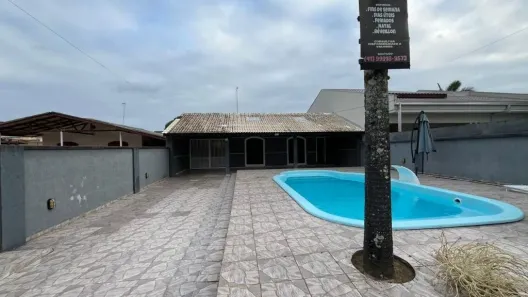 Casa com 3 Quartos à venda, 180m² no Balneário Coroados, Guaratuba