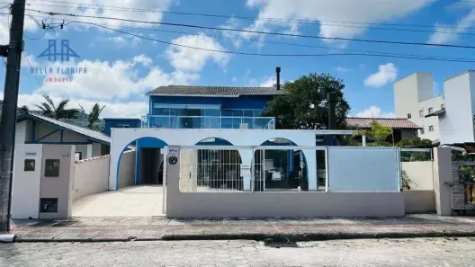 Casa com 3 Quartos à venda, 347m² no Pântano do Sul, Florianópolis