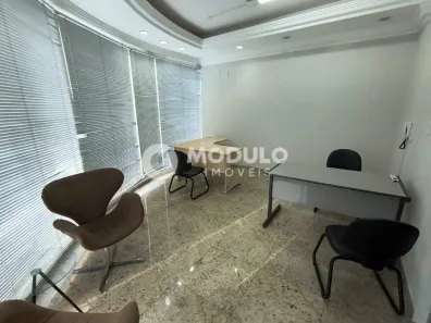 Sala Comercial para alugar, 24m² no Umuarama, Uberlândia