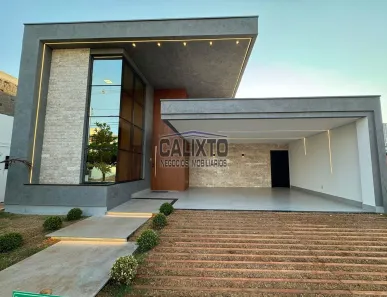 Casa de Condomínio com 3 Quartos à venda, 208m² no Laranjeiras, Uberlândia