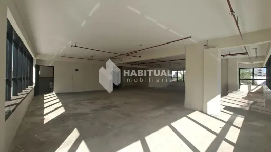 Sala Comercial para alugar, 210m² no Tabajaras, Uberlândia