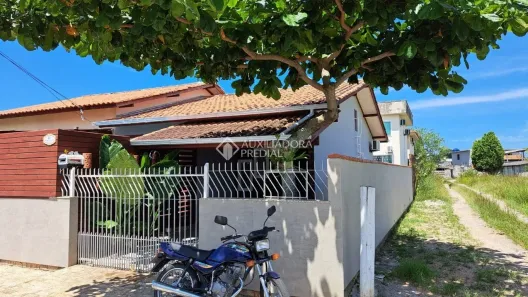 Casa com 1 Quarto à venda, 377m² no Barra do Aririú, Palhoça