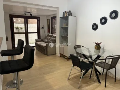 Apartamento com 2 Quartos para alugar, 54m² no Menino Deus, Porto Alegre