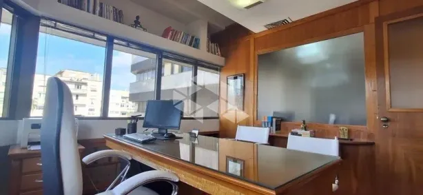 Sala Comercial à venda, 48m² no Moinhos de Vento, Porto Alegre