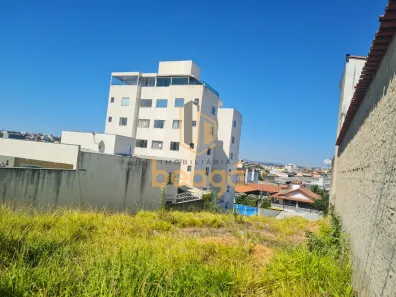 Lote/Terreno à venda, 360m² no Arvoredo 2ª Seção, Contagem