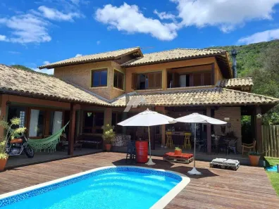 Casa com 3 Quartos para alugar, 320m² no Lagoa da Conceição, Florianópolis