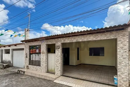 Casa de Condomínio com 2 Quartos à venda, 170m² no Industrial, Camaçari