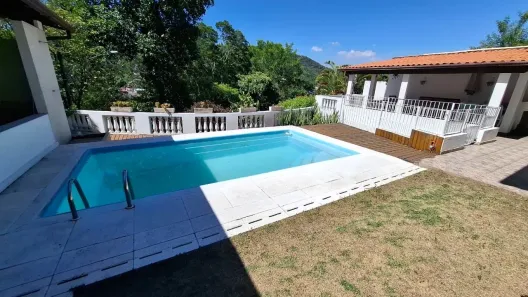 Casa de Condomínio com 4 Quartos à venda, 318m² no Itaipu, Niterói
