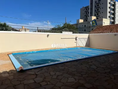 Ponto Comercial com 6 Quartos à venda, 295m² no Santa Mônica, Uberlândia
