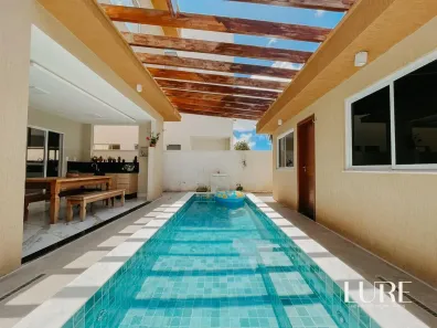 Sobrado com 4 Quartos à venda, 240m² no Cajupiranga, Parnamirim