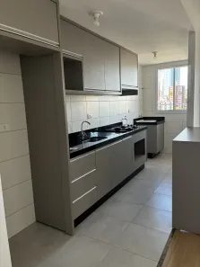 Apartamento com 2 Quartos para alugar, 53m² no Zona 07, Maringá