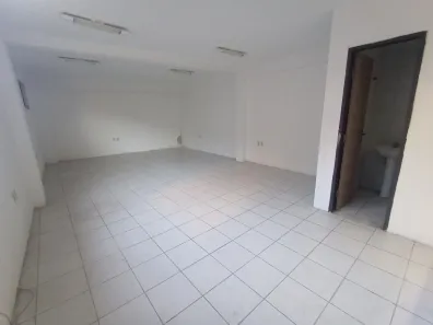 Sala Comercial para alugar, 49m² no Joaquim Távora, Fortaleza