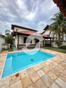Casa com 5 Quartos à venda, 327m² no Camboinhas, Niterói