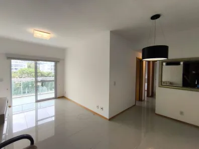 Apartamento com 3 Quartos para alugar, 120m² no Camboinhas, Niterói