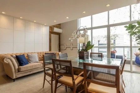 Apartamento com 2 Quartos para alugar, 134m² no Vila Nova Conceição, São Paulo
