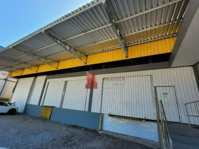 Galpão/Depósito/Armazém para alugar, 1300m² no Limoeiro, Brusque