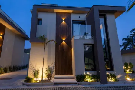 Casa de Condomínio com 3 Quartos à venda, 145m² no Camburi, São Sebastião