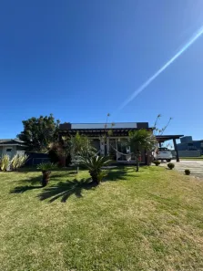 Casa de Condomínio com 3 Quartos à venda, 220m² no Araçatuba, Imbituba