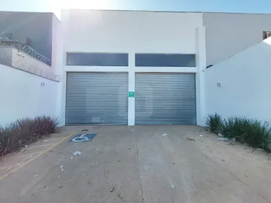 Ponto Comercial para alugar, 243m² no Aclimação, Uberlândia