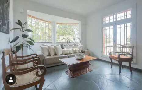 Casa com 3 Quartos para alugar, 260m² no Belvedere, Belo Horizonte