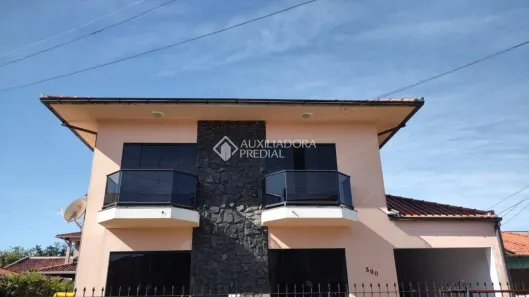 Casa com 3 Quartos à venda, 130m² no Carianos, Florianópolis